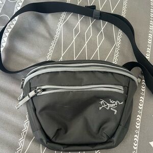 Arc’teryx Pouch